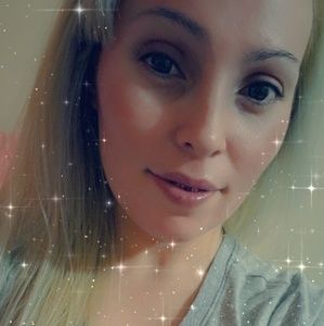 Meet your Posher, Mayra